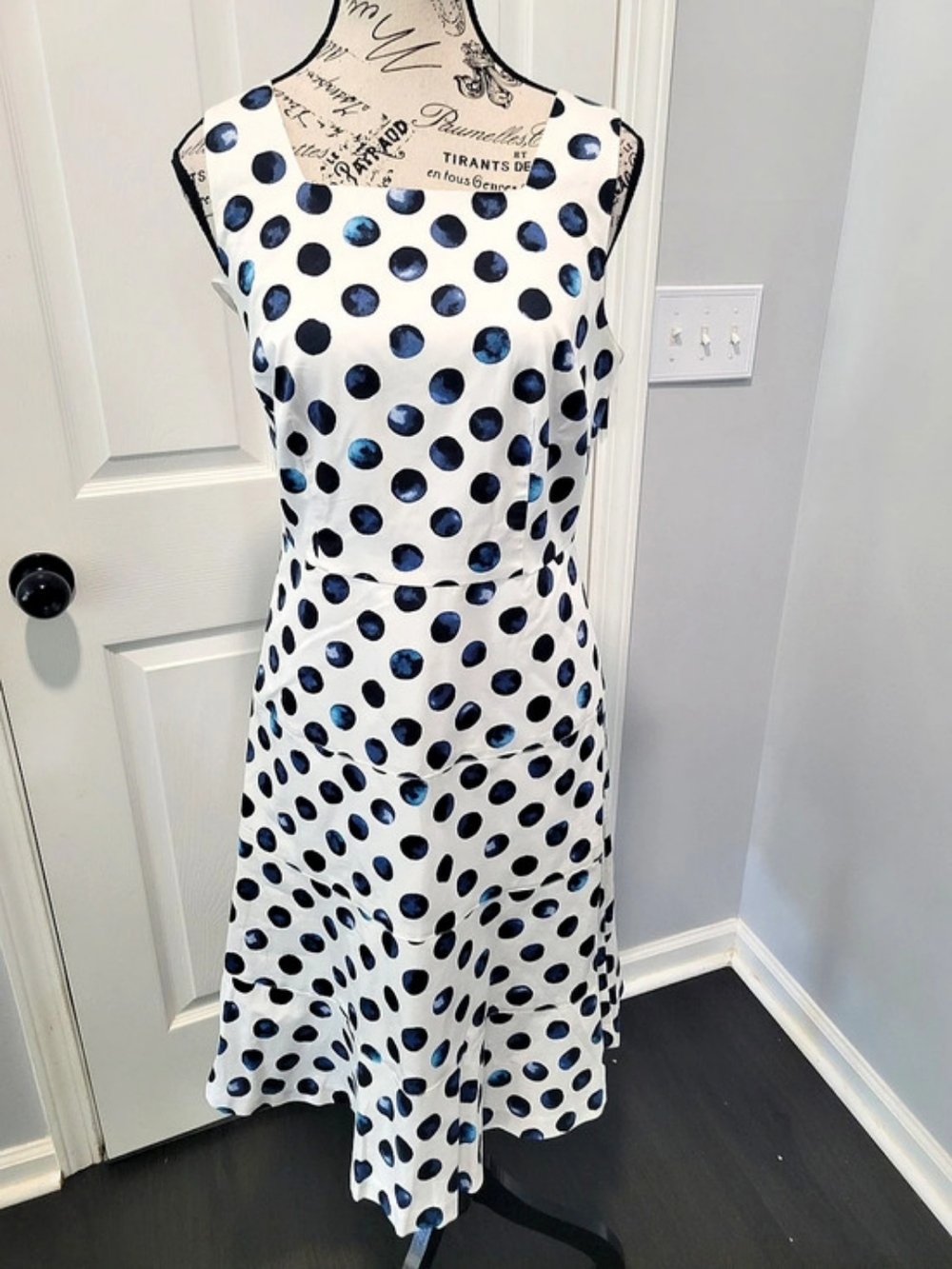 Talbots Polka Dot Midi Dress in White & Blue Size 2 Like New